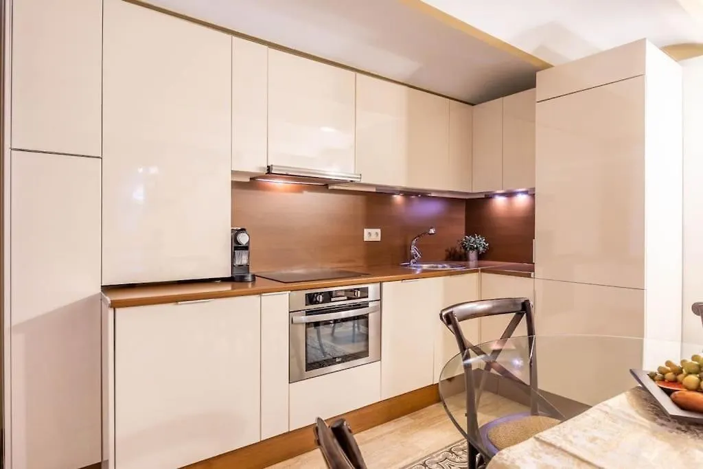 Luxury & Elegant Duplex In Sevilla Center 0*, Seville