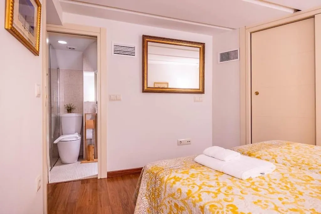 Luxury & Elegant Duplex In Sevilla Center