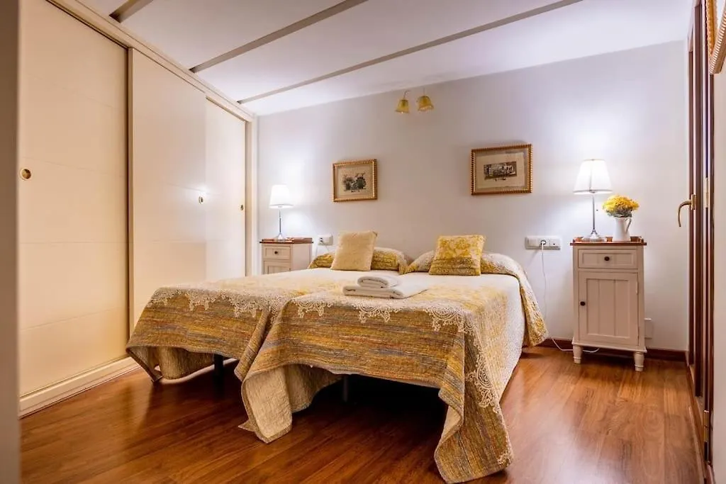 Luxury & Elegant Duplex In Sevilla Center