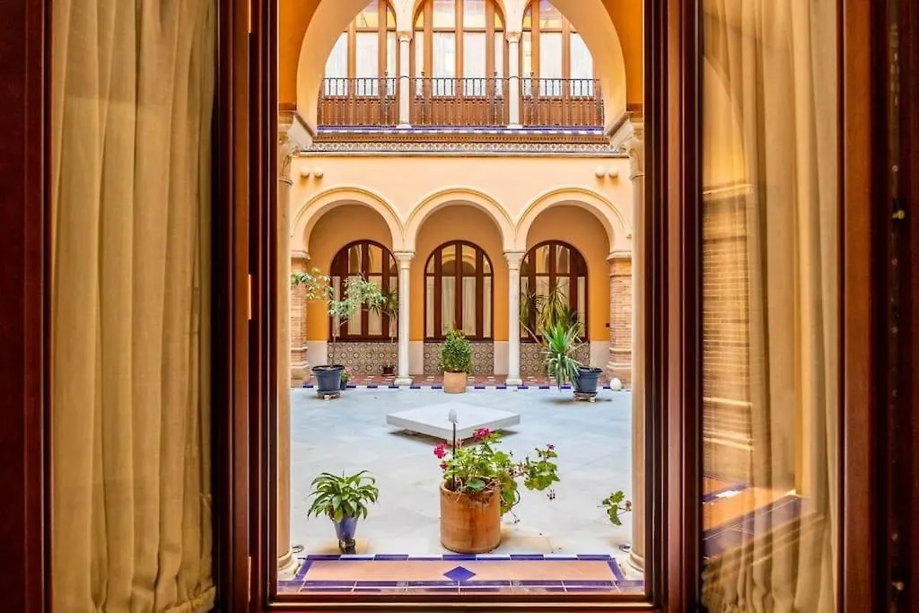 Luxury & Elegant Duplex In Sevilla Center